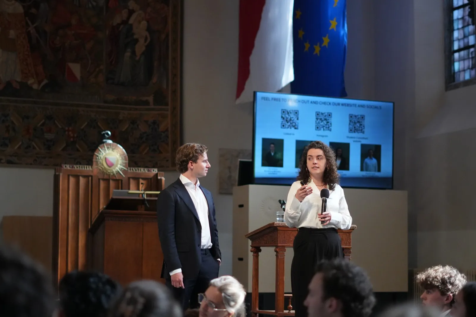 Student consultants of Student Consultant presenting